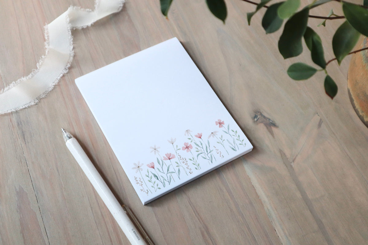ONLY  WS - 6 Flower Field Notepads